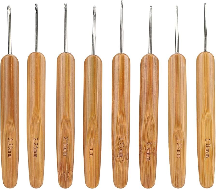9-piece Golden Color Bamboo Crochet Hook Set. thick/thin